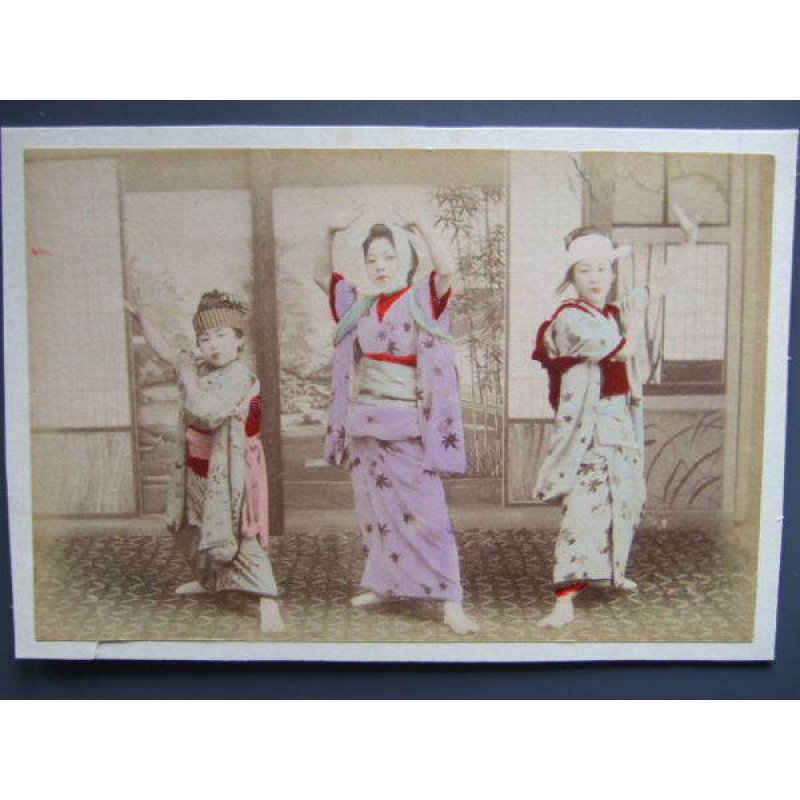 画像2: 明治 手彩色  古写真　「踊る女性三人」　9×14cm　