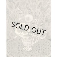 長谷川潔 版画（アクアタント）　「切子グラスに挿したアネモネと草花」　用紙i38×28　版画25×18cm